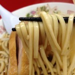 インスパイアだしニンニク入れるよ！新杉田のらーめん屋「赤ひげラーメン」